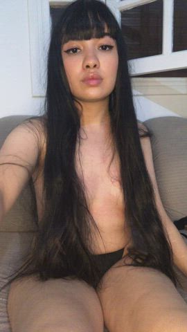 Who's lucky face would look better between my legs😊 - free porn video