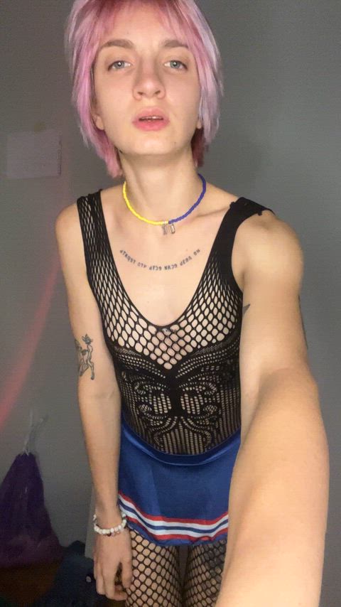 just showing off my teen tits - free porn video