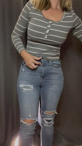 What’s the best seat during show and tell. Miss Lynn will show you - free porn video