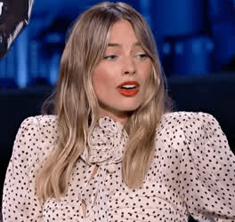 Margot Robbie noticing the outline in your pants… - free porn video