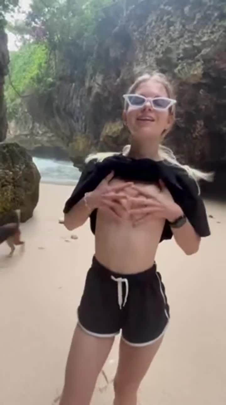 the wind caresses my nipples so pleasantly - free porn video
