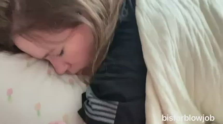 Wake me up with cum or don’t wake me up. - free porn video