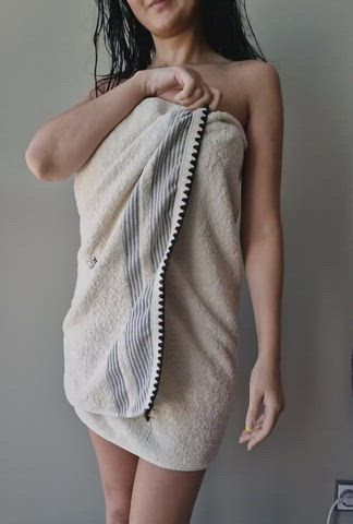 Towel drop right after my shower - free porn video