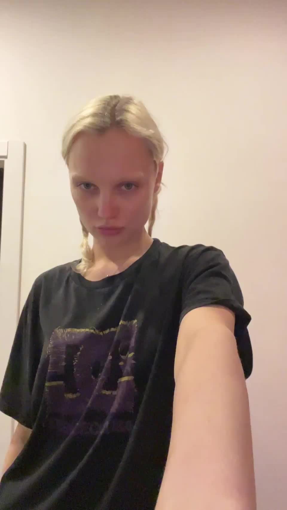 4'11 and ready to be pumped creampie - free porn video