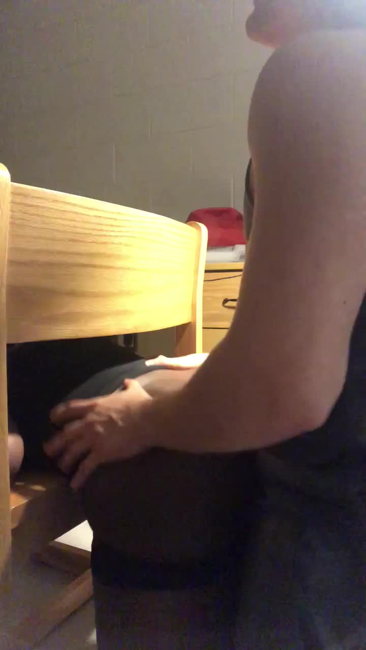 She got stuck in a chair - free porn video