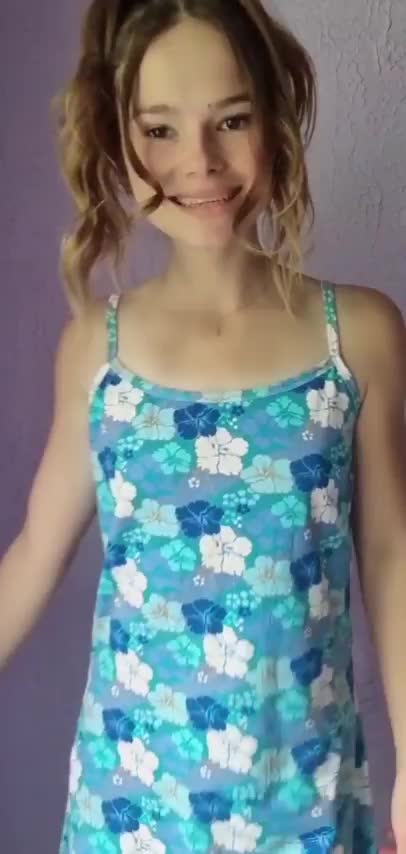 I’d like to know out of the 5'000 people online rn how many would put a baby in me please 🤗 - free porn video