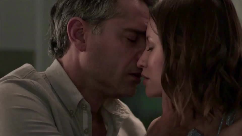 Birthday Babe: Emily Browning in The Affair [S4E5-2018] - free porn video
