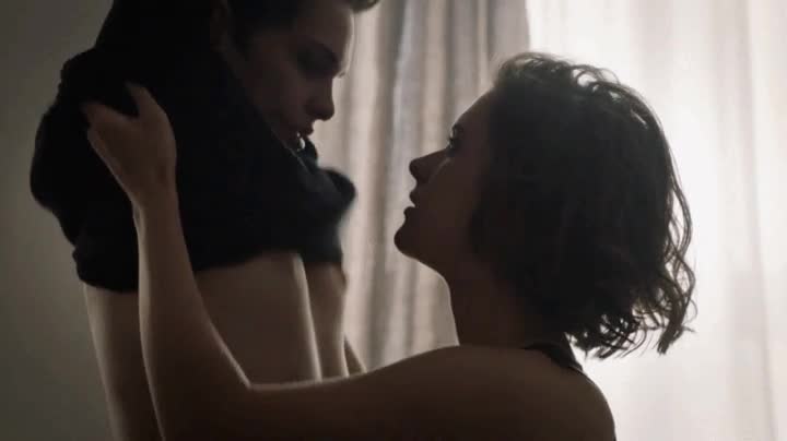 Sara Serraiocco & Liv Lisa Fries in Counterpart [S1E6-2018]: Tittydrop - free porn video