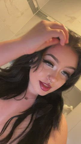 Don't mind me I'm just here to shower - free porn video