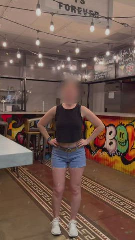 One of these statements is true [GIF] - free porn video