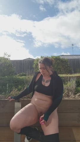 Hope I don't get caught playing outside 😏 - free porn video