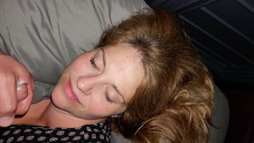 Woke up for a facial and went back to sleep - free porn video