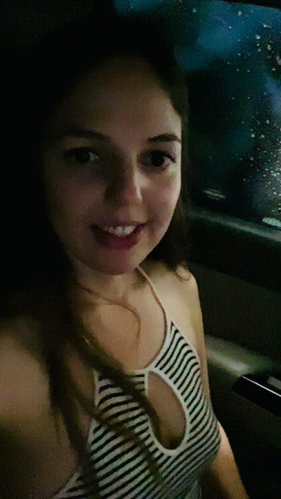 Flashing my pussy at the carwash [GIF] - free porn video