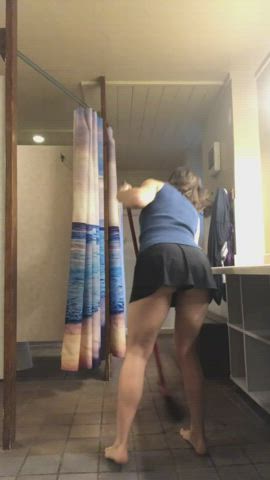 Just doing my housekeeping thing. - free porn video
