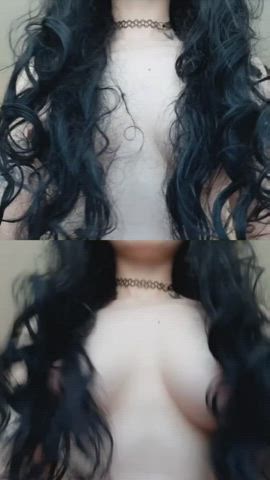 MikeyyRoses9 moves her hair to show her bouncing boobs - free porn video