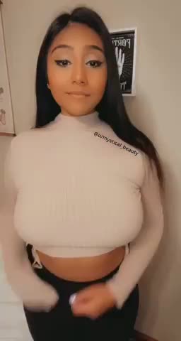 These natural tits could use some cum on them - free porn video