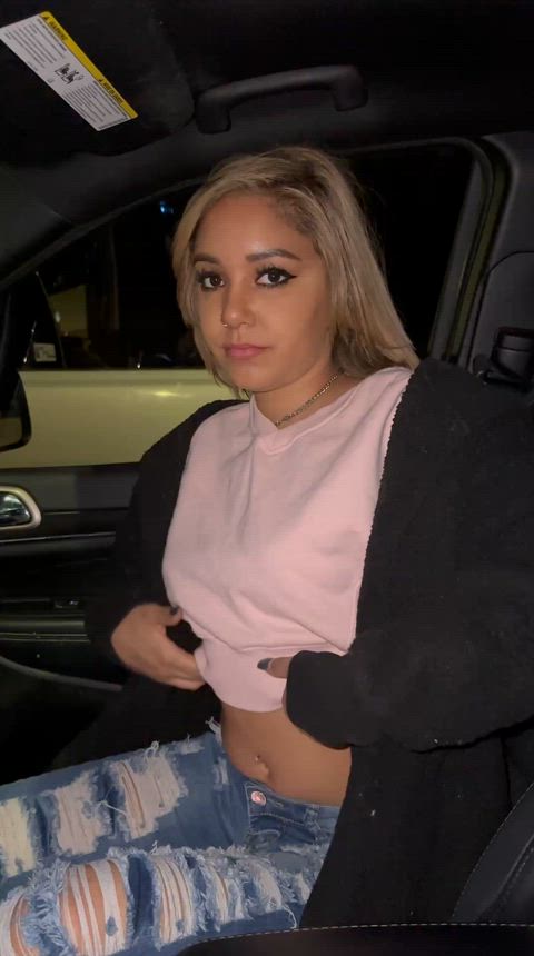 Let me taste that cock of yours while we are in the car - free porn video