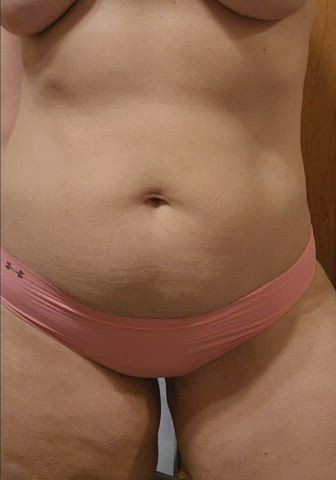 A little chubbier but I can still belly roll at 39! - free porn video