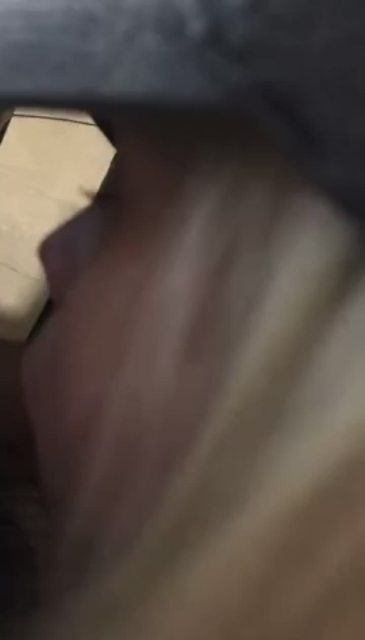 She knows how to massage it ugh - free porn video