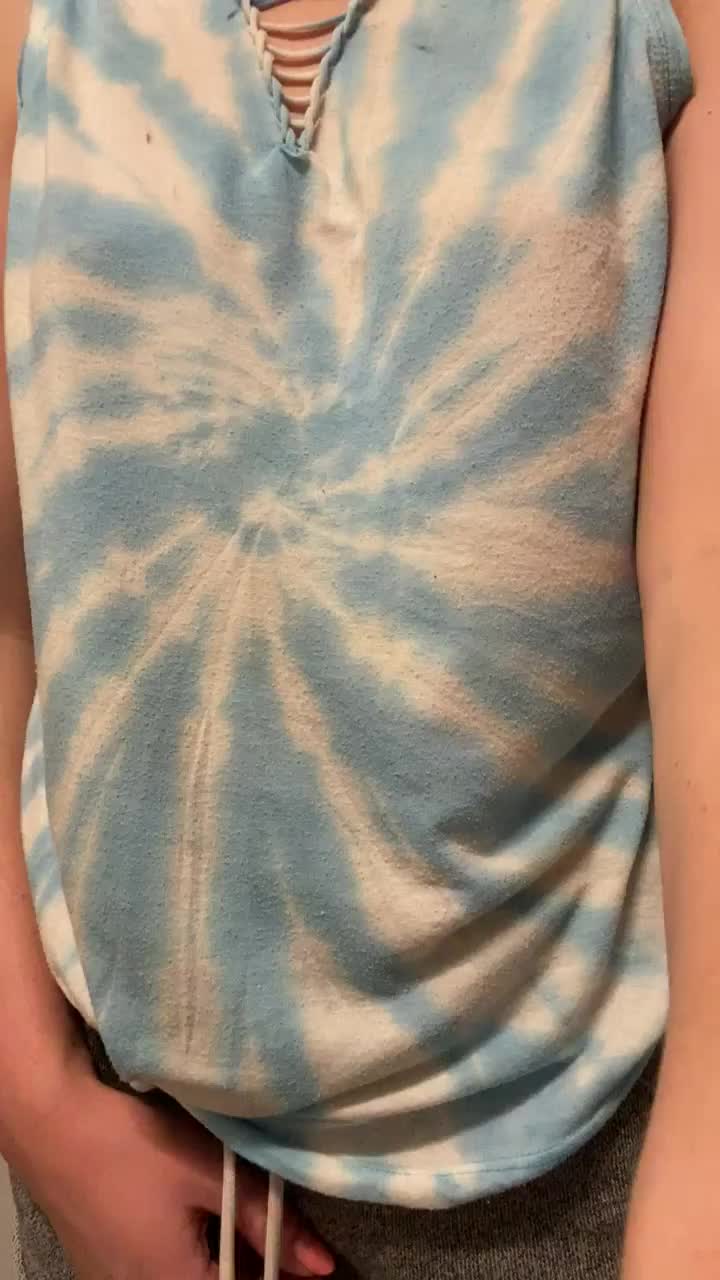 Not very big, but hopefully my titty drop doesn’t disappoint - free porn video
