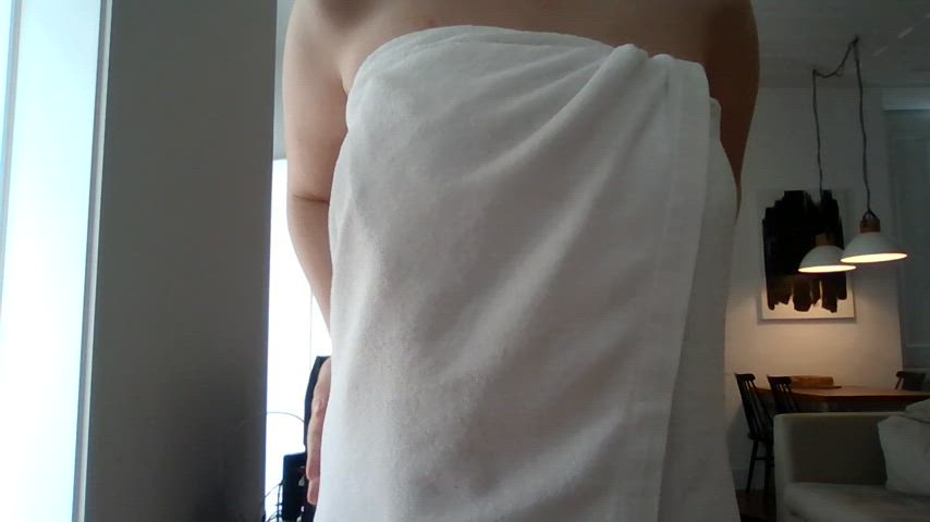 what do you think of my towel drop titty bounce? - free porn video