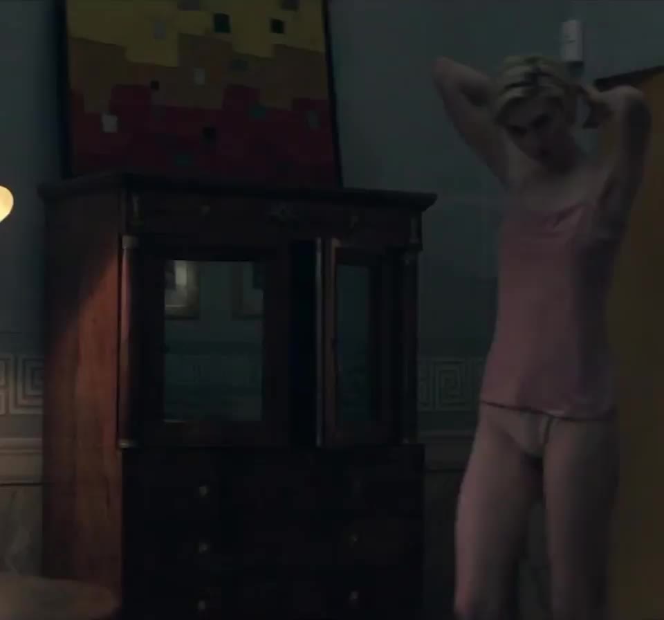 Elizabeth Debicki incredible nude body in The Burnt Orange Heresy (2019) - free porn video