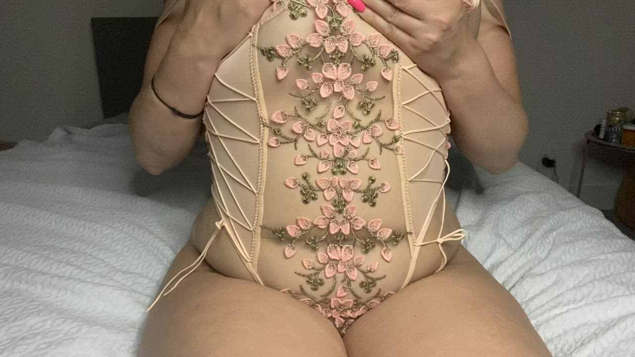 Drop and shake of my natural E cups! 🥰🙊 OC always 🤤 - free porn video