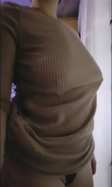 Who would fuck me here? (19) - free porn video