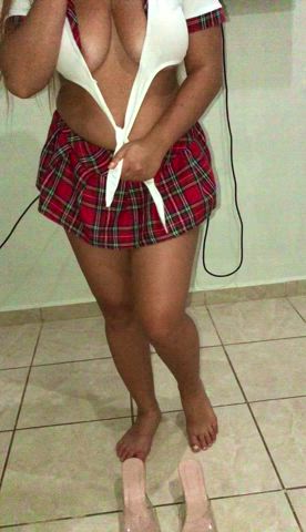 Behind the scenes taking pictures of my Halloween outfit - free porn video