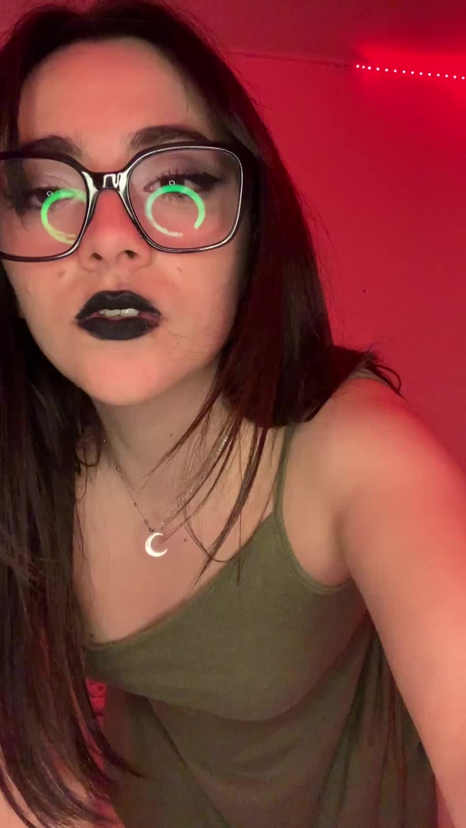 I love watching it slide out - free porn video