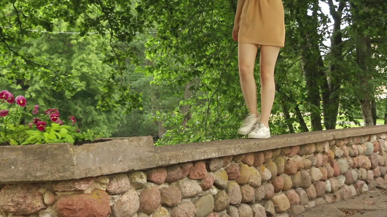 Wearing No Panties In The Public Place - free porn video