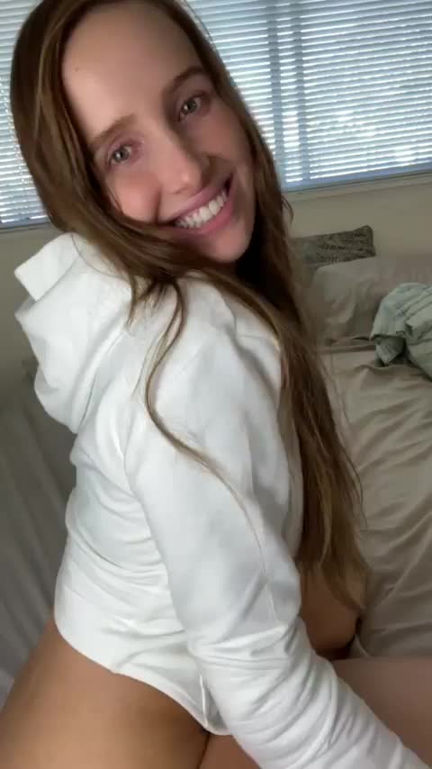 Happy Saturday! Let me clap this tight asshole in your face 😉 - free porn video