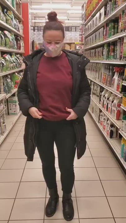 Total distraction at the hardware store - free porn video