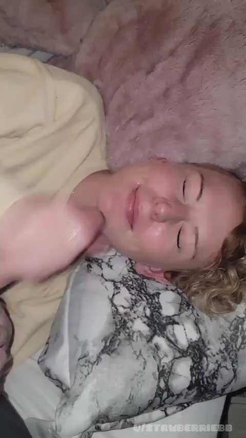 Morning loads make me smile - free porn video
