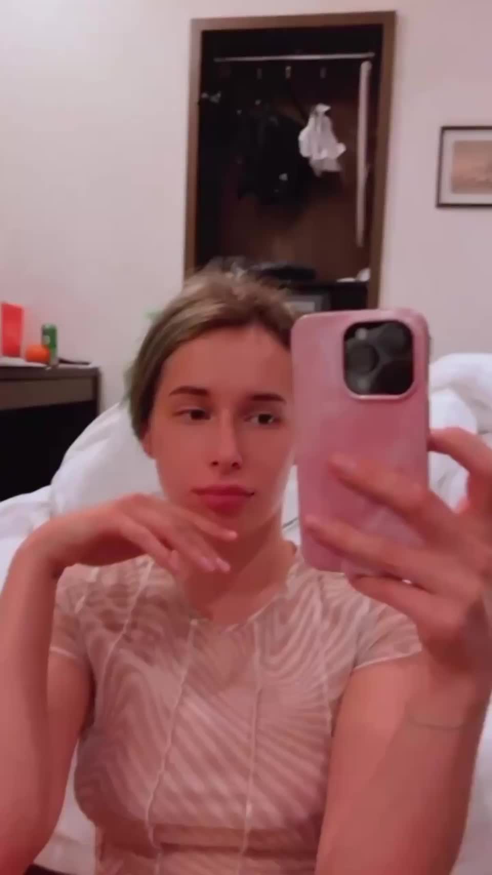 I am don't shy to be fully nude😉 - free porn video
