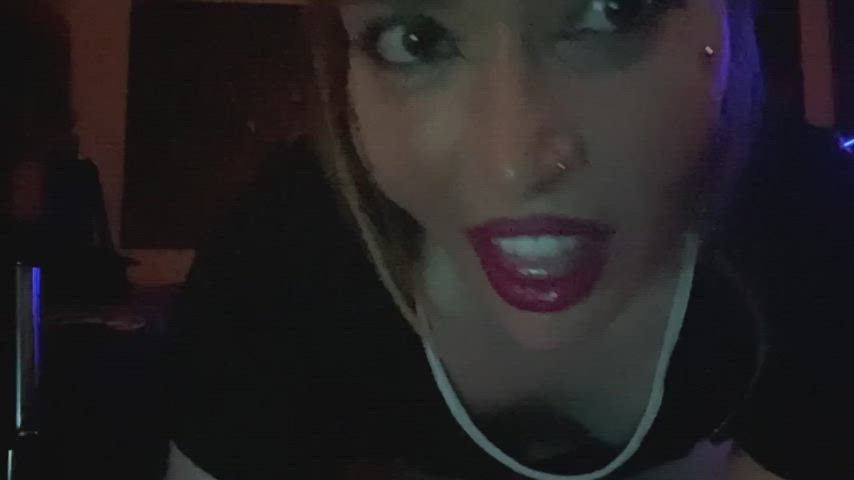 I'm art... I'm fuckable 😈 - free porn video