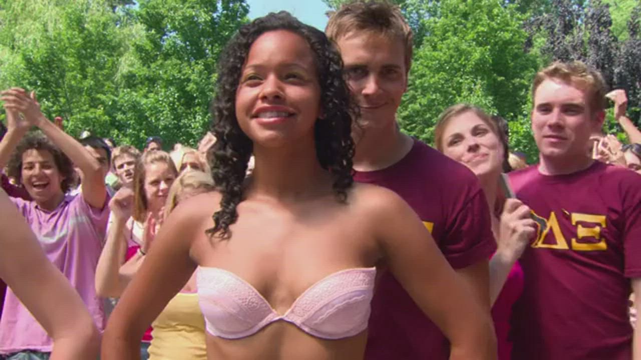Bra Quickdraw - free porn video