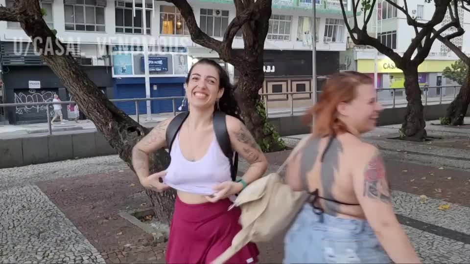 [GIF] Flashing to the hotel employees (and everyone else that looked in the right way at the right time) - free porn video