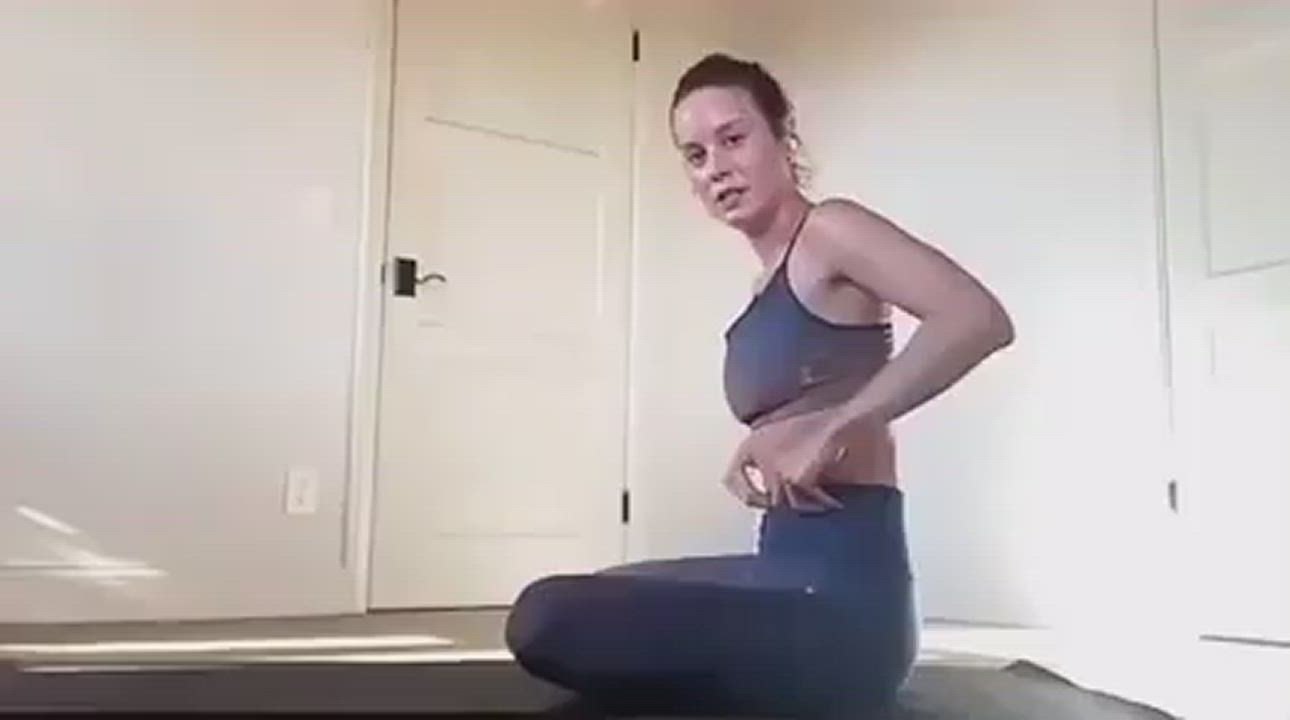 Brie Larson knew what she was doing - free porn video