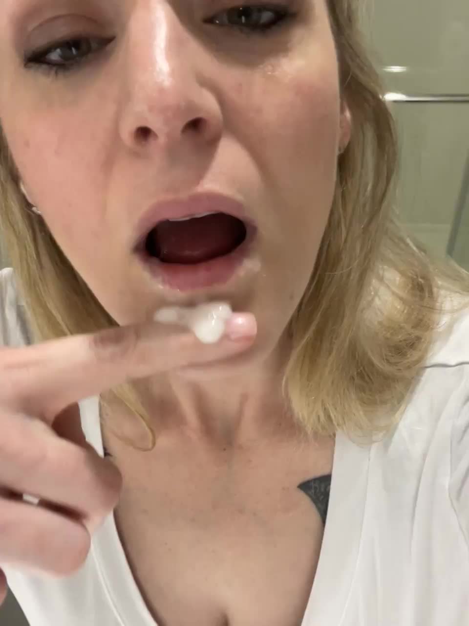 Hotel cum fun - free porn video
