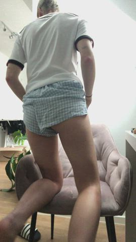 I get turned on half a turn when you stare at me so intently. - free porn video