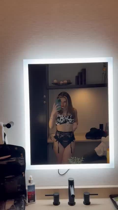 Do the local daddies like 18 year olds? - free porn video