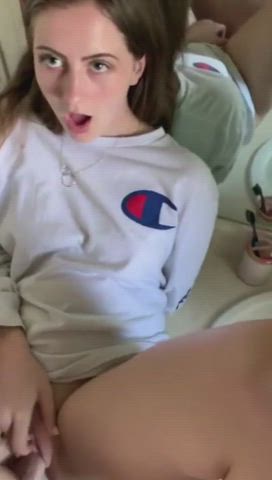 Cutie gets her creampie - free porn video