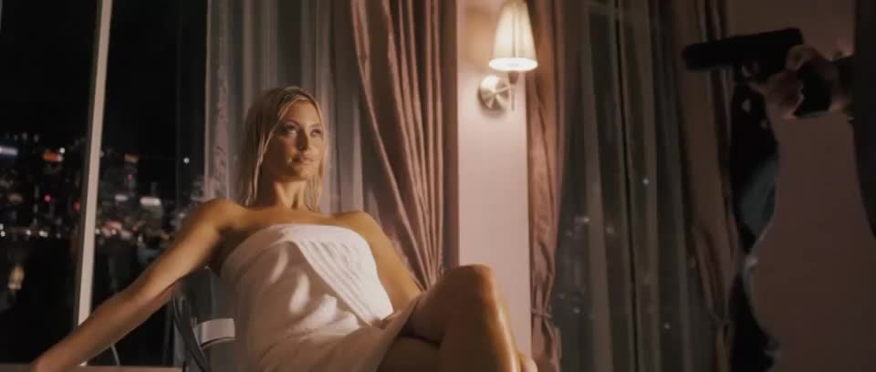 Holly Valance in "DOA: Dead Or Alive" (2006) - free porn video