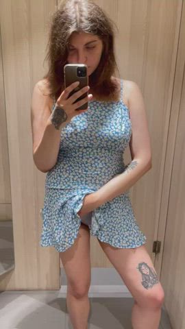 In dressing room [gif] - free porn video