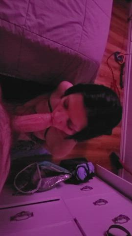 It's cold in Canada, Blowjobs are how I stay warm. - free porn video
