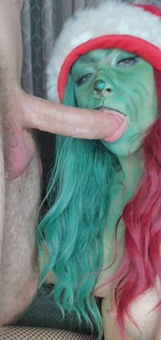 grinch sucks off santa - free porn video