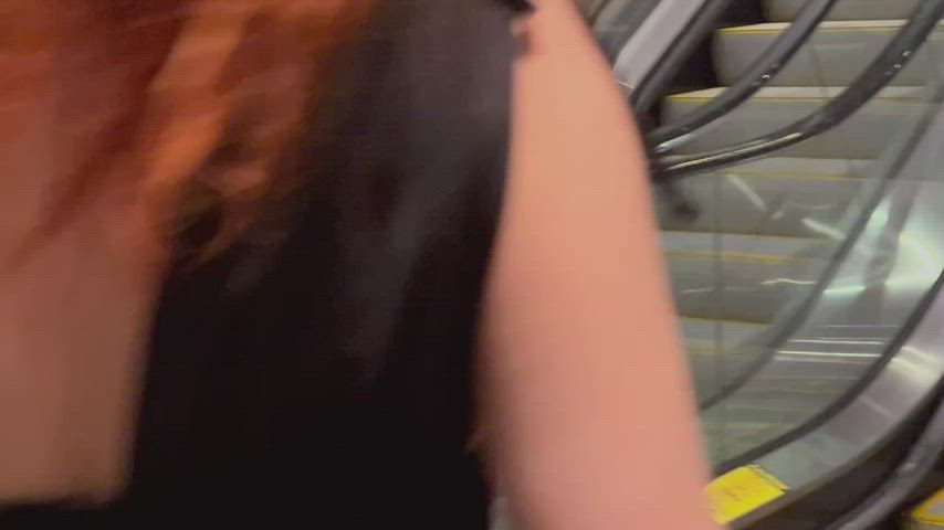 Pussy and ass spread in public upskirt - free porn video