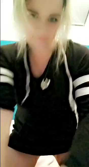 Sweatshirt dress - free porn video