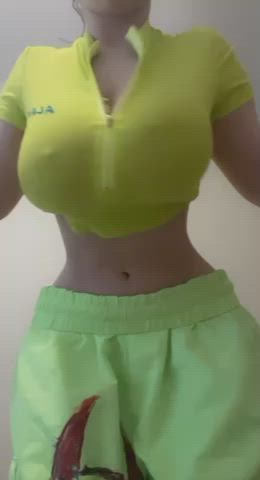 Big natural tits and a tiny waist on my 5’1 frame - free porn video